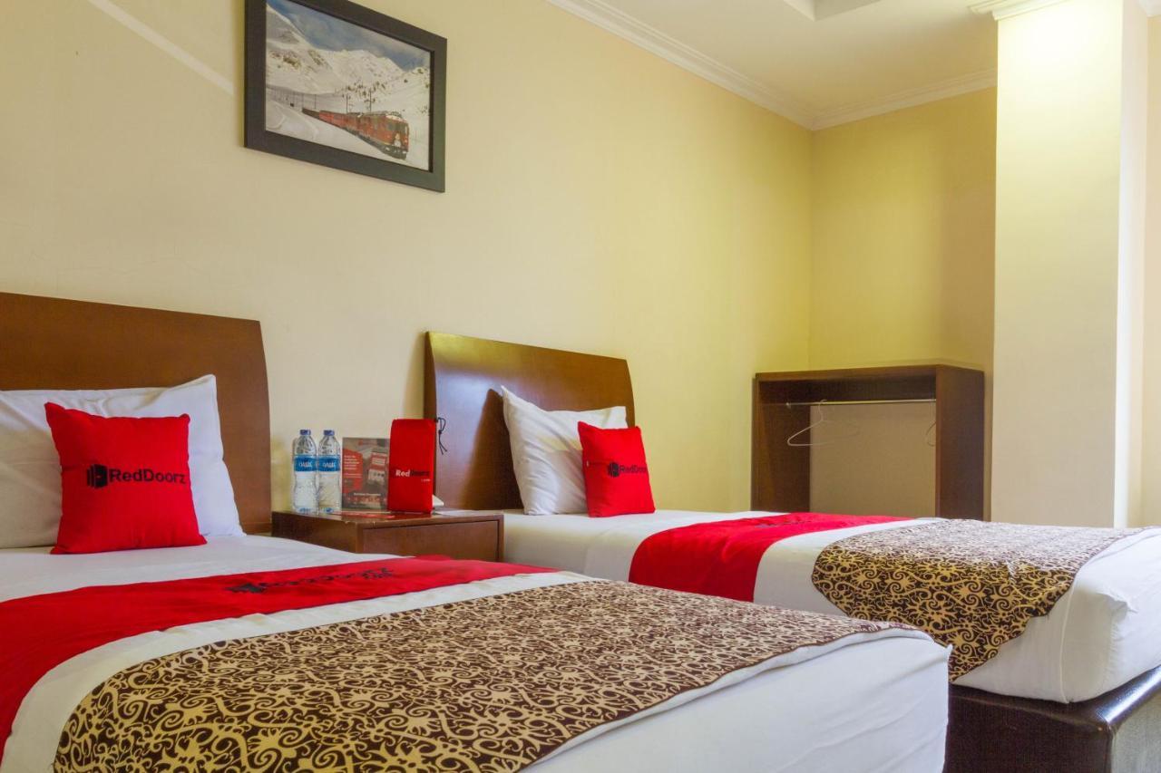 Reddoorz @ Paskal Hyper Square Hotel Bandung Exterior photo