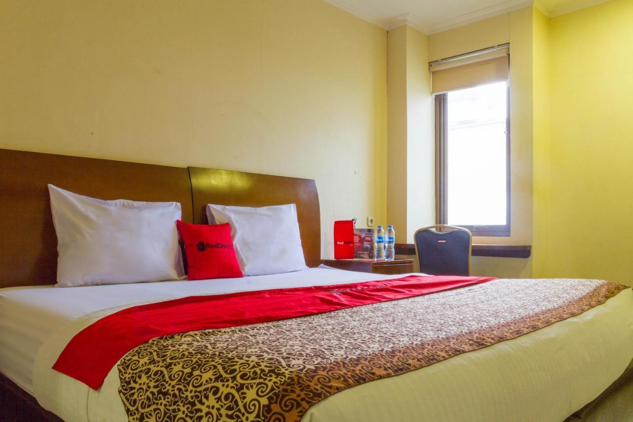 Reddoorz @ Paskal Hyper Square Hotel Bandung Exterior photo