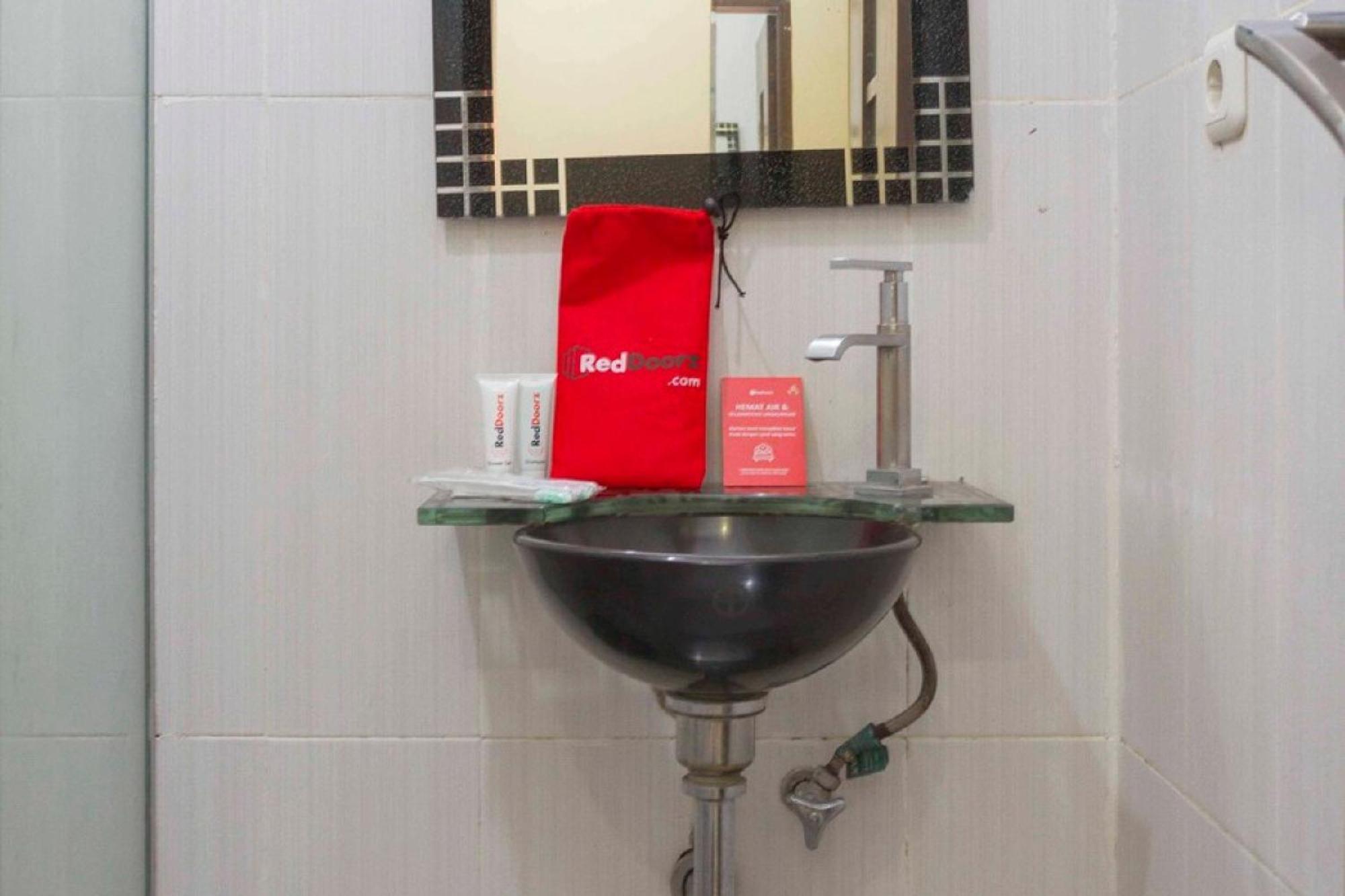 Reddoorz @ Paskal Hyper Square Hotel Bandung Exterior photo